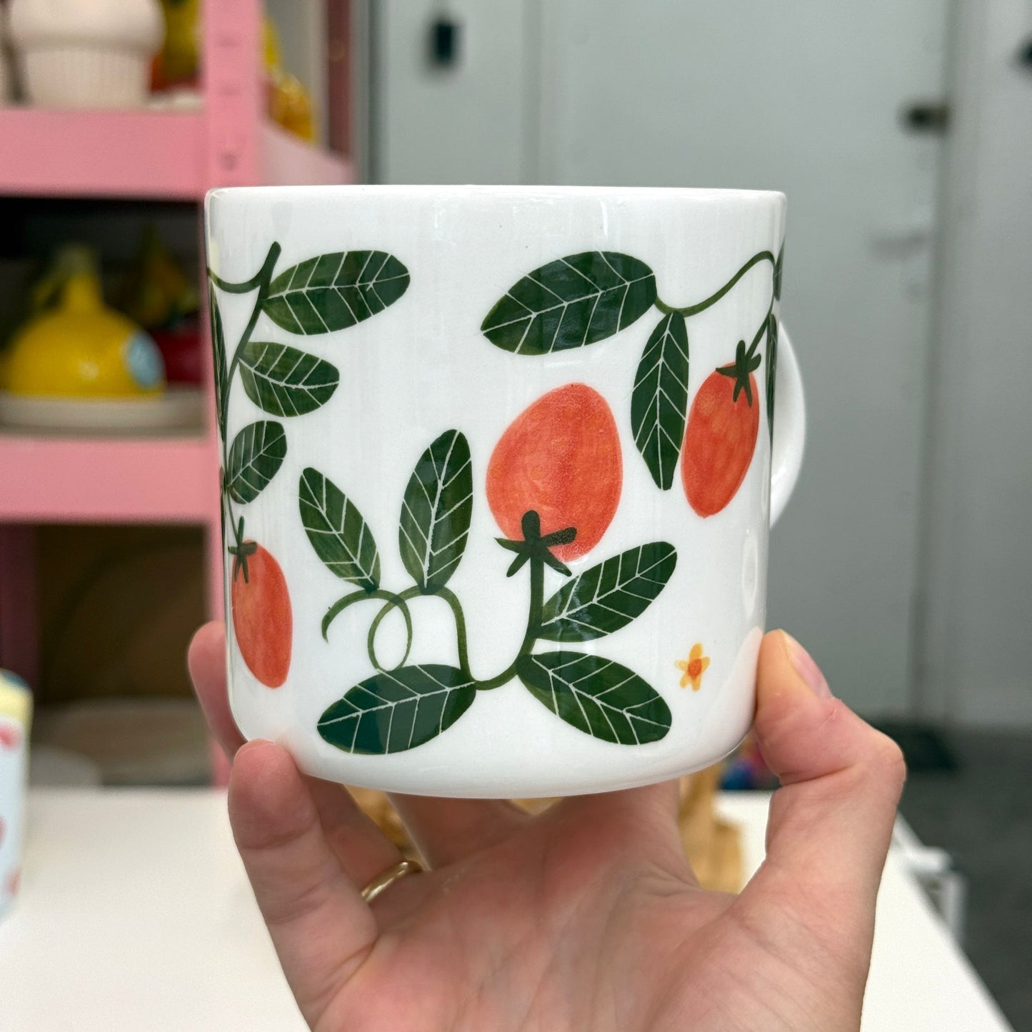 Duży kubek herbaciany 580 ml - poziomki